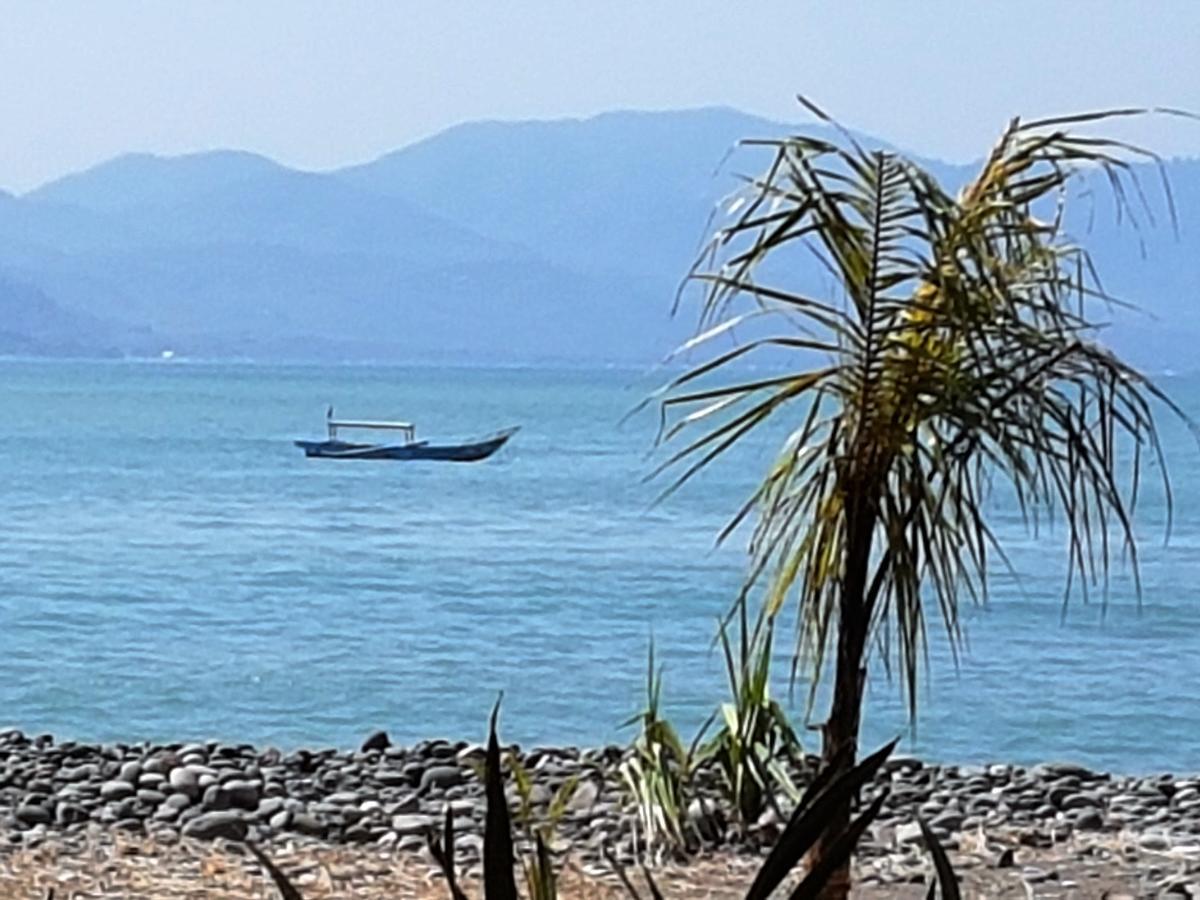 Ketapang Resort Karanghawu Eksteriør bilde